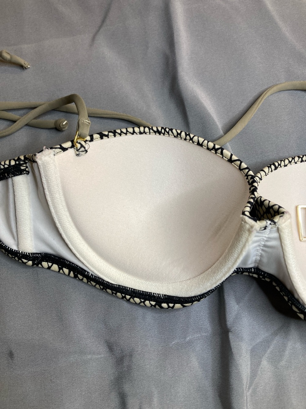 Victoria's Secret Black and White Printed Strapless Bikini Top - Picture 8 of 10